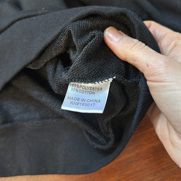 Princess Polly Boxy Fit Cropped V Neck Sweatshirt Black Size 4 - Picture 5 of 5